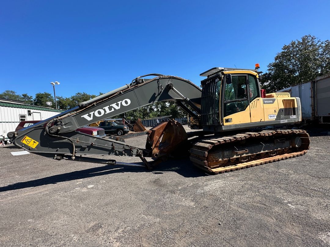 2013 VOLVO EC220DL - Image 32